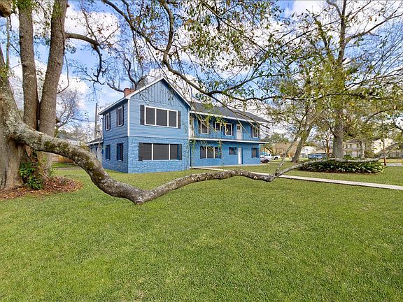 2nd image of 3110 Redwood Dr