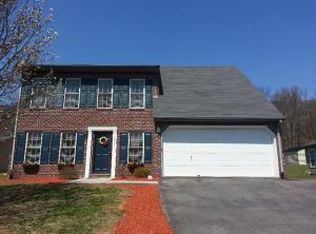 5876 Buckland Mill Rd, Roanoke, VA 24019