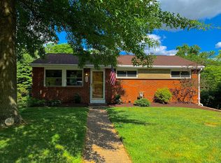 209 Norman Dr, Coraopolis, PA 15108