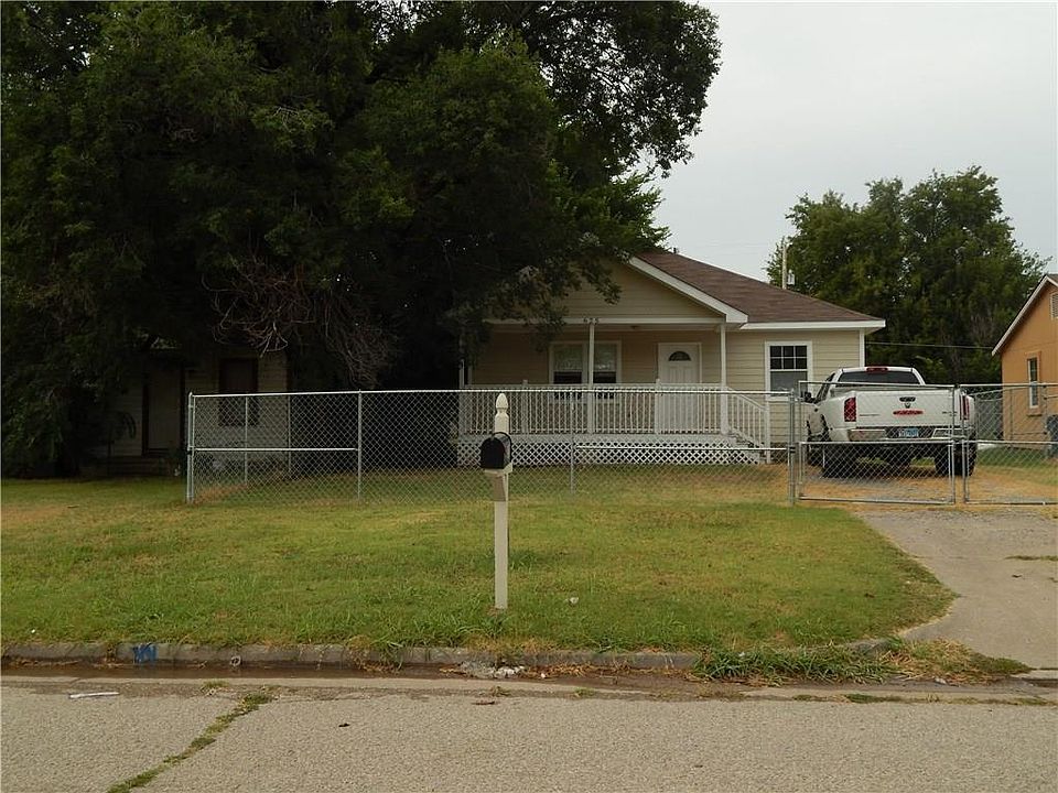 1st image of 625 SE 12th St