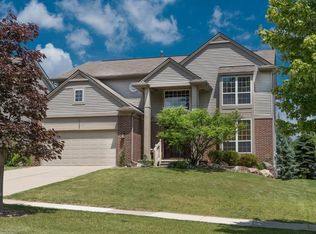 1800 Riverwood Dr, Ann Arbor, MI 48103
