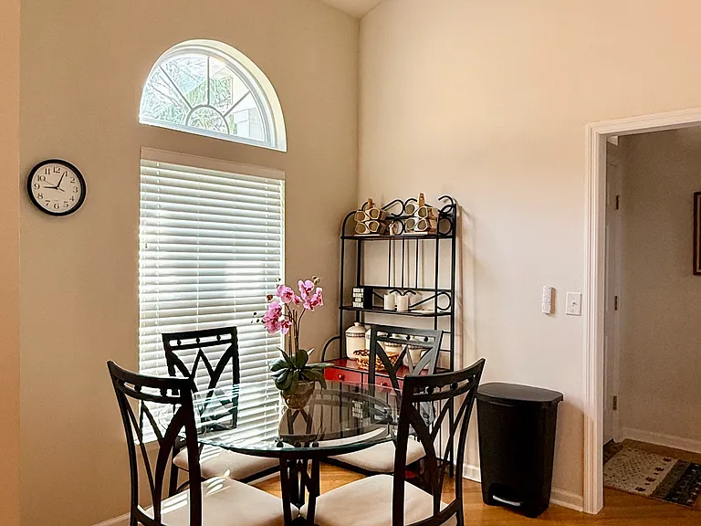 7401 Hermitage Ln — Photo 8