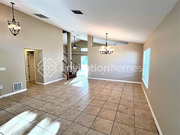 3rd image of 33108 Irongate Dr