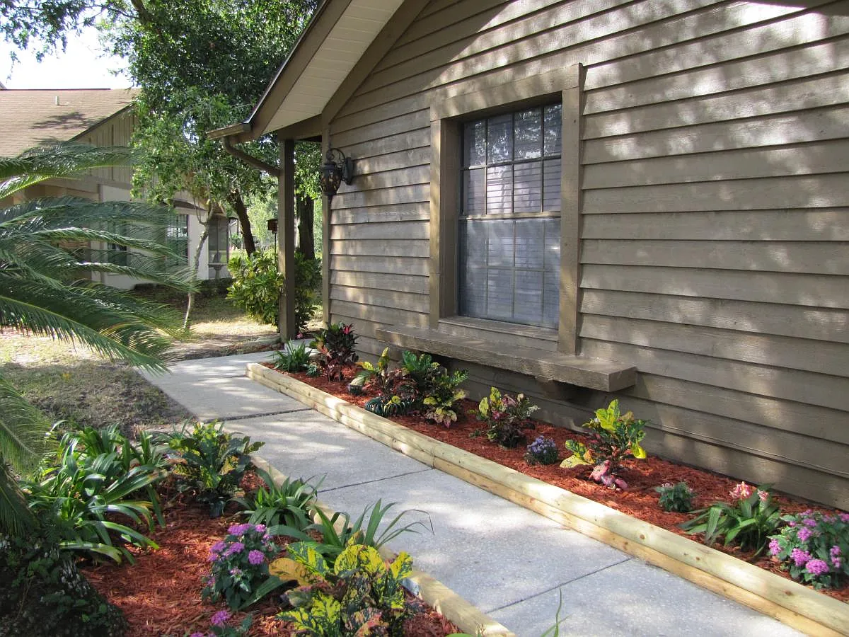 3 bed, 1356 sqft, $2,500 — Photo 3