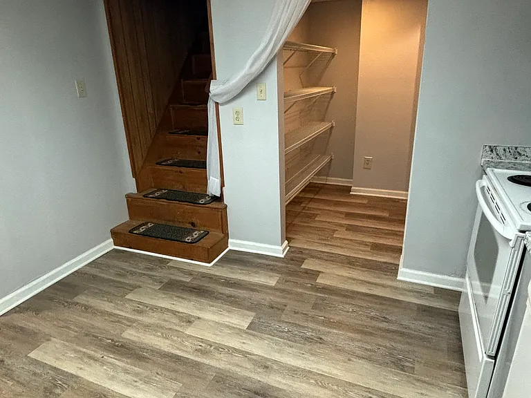 293 Etheridge Rd #B — Photo 6