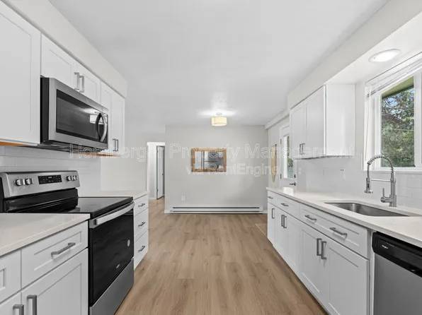 3816 S Bowdish Rd, Spokane, WA 99206