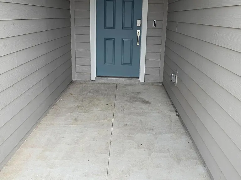 6821 Gable Grove Ave — Photo 2