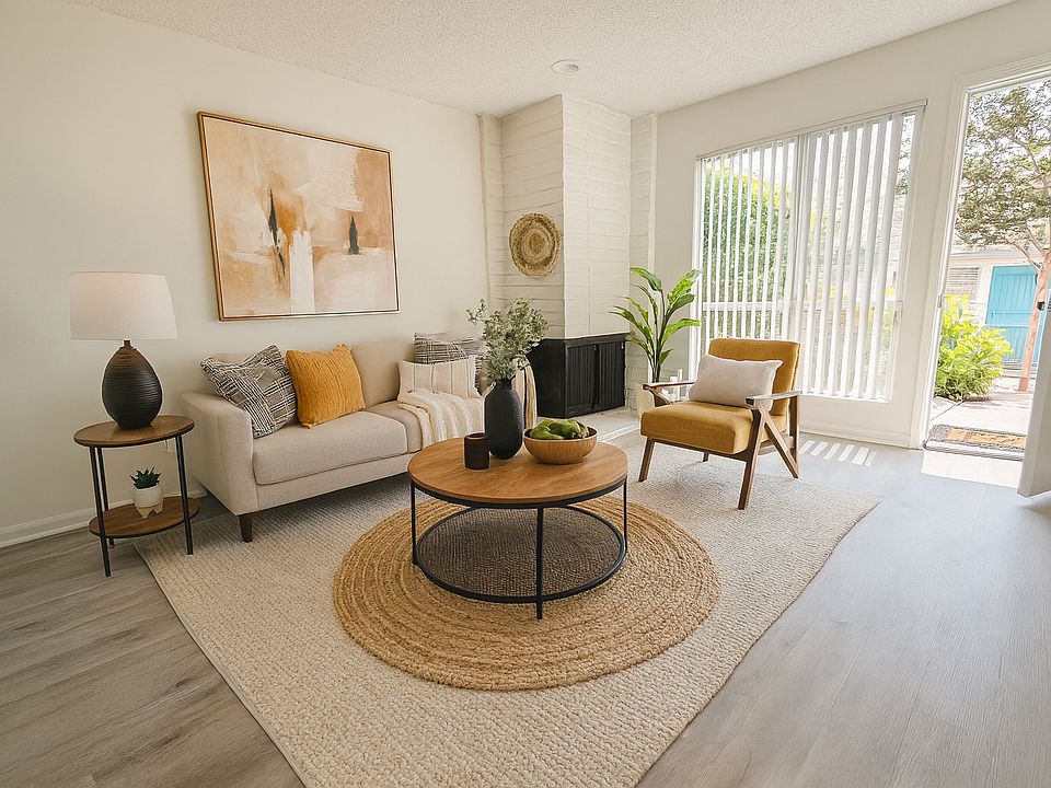 2 bedroom 2 bathroom living room