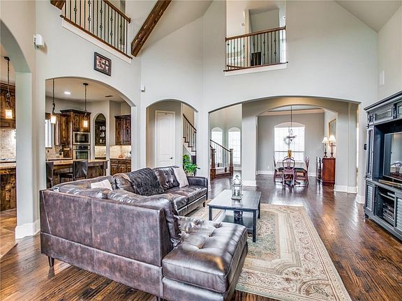 4th image of 3966 Bear Creek Ln