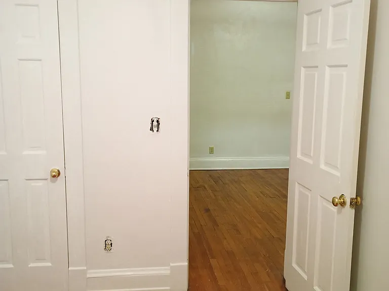 1475 Crawford Rd #4 — Photo 6