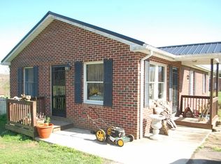 376 Stapleton Rd, Ewing, VA 24248