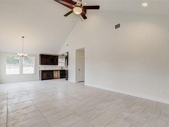 2nd image of 2613 San Gabriel Dr