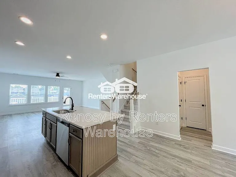 1005 Serene Rd #103 — Photo 5