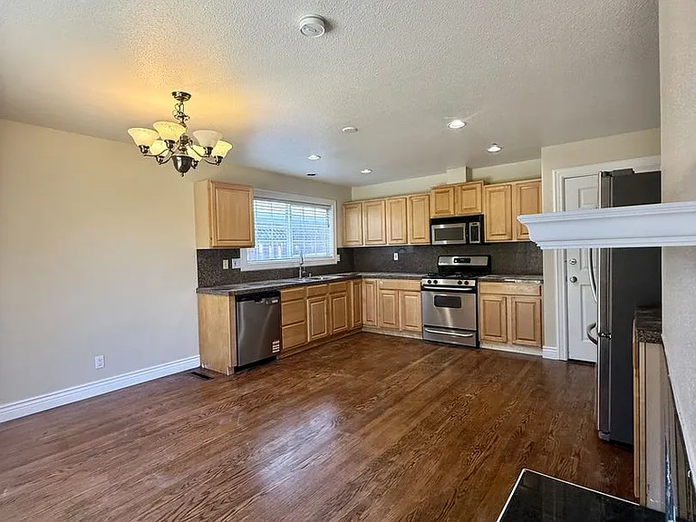 1767 Cardel Way — Photo 2