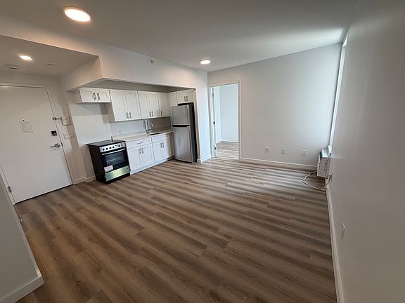 5th image of 1822 Mahan Ave #3C