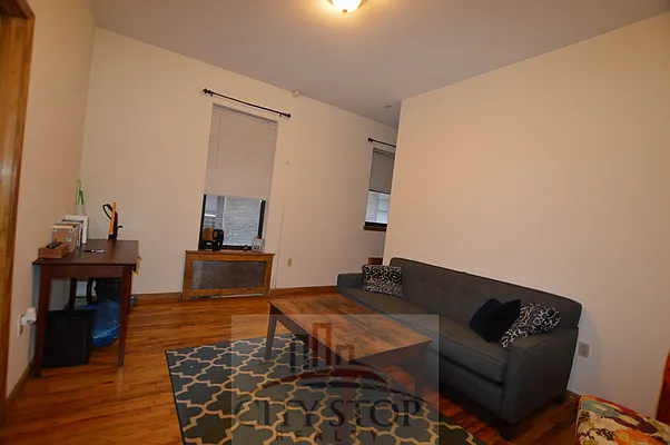 Rented by City Stop Realty | media 67