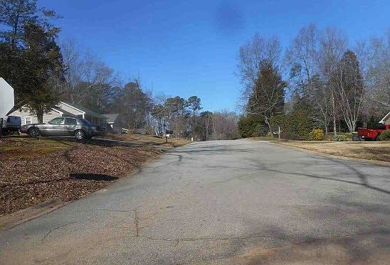 4th image of 1345 Railfence Dr