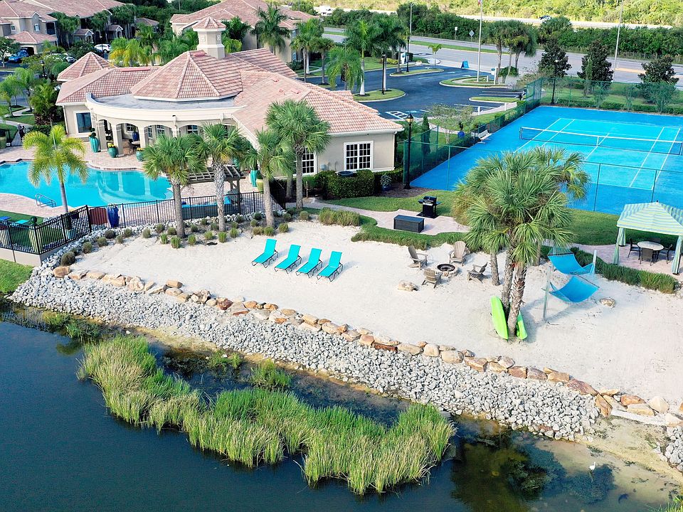 Thrive in the best of lakeside living with unparalleled amenities. Why would you want to live anywhere else?