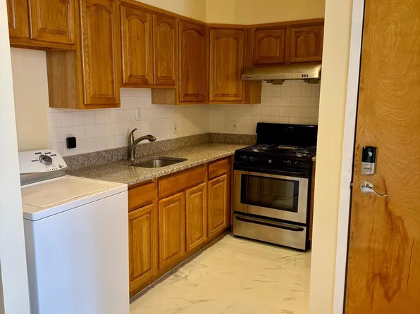 201 N 9th St, Philadelphia, PA 19107