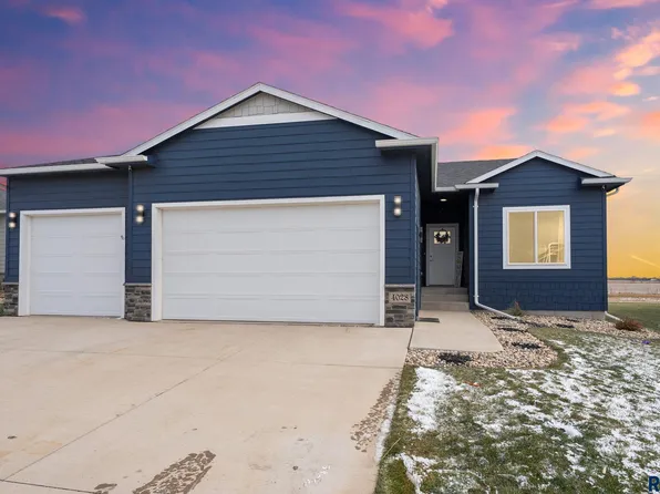 4028 S Pisidian Ave, Sioux Falls, SD 57110