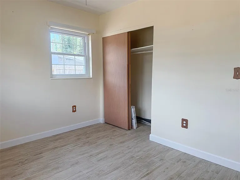 8916 Narcissus Ave — Photo 3