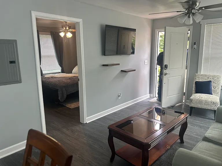 W Colonial Dr — Photo 7