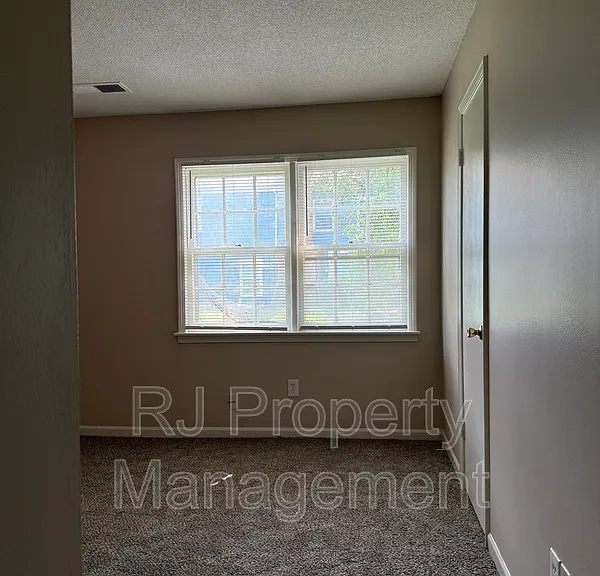 3400 Lord Dunmore Cv — Photo 30