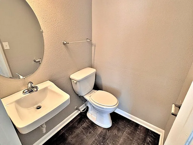 Avalon Cove Townhomes — Photo 44