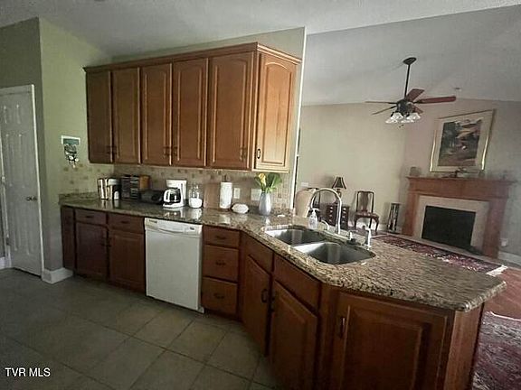 2nd image of 149 Apple Lake Dr