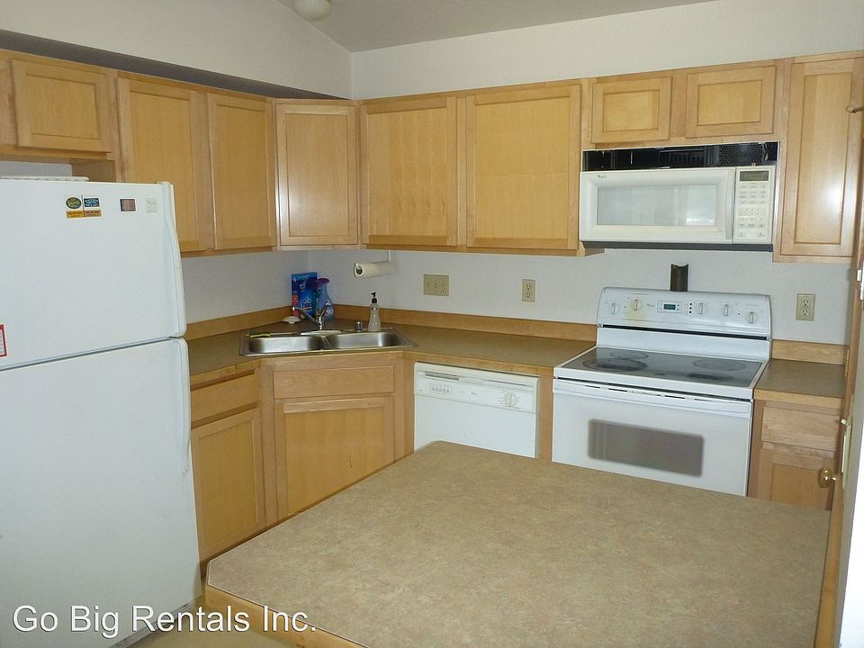 2nd image of 13 Moose Ridge Rd #38