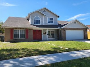 1450 Monte Lake Dr, Valrico, FL 33596