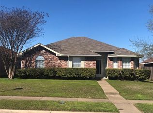 1120 Castleman Dr, Cedar Hill, TX 75104