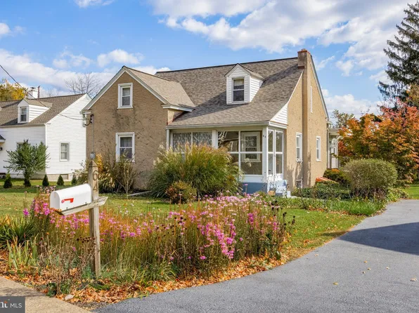 64 Towamencin Ave, Hatfield, PA 19440