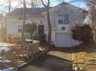 52 Hickory Hill Rd, Eastchester, NY 10709