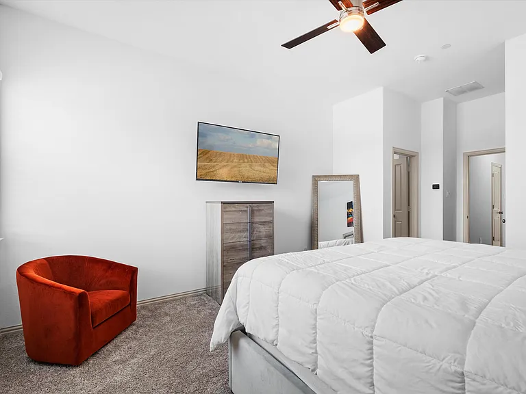 7053 Cedar Creek Dr — Photo 21