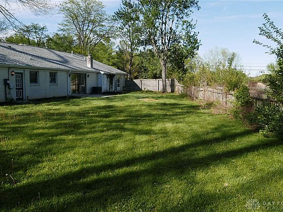 4th image of 725 Hickory Hollow Rd
