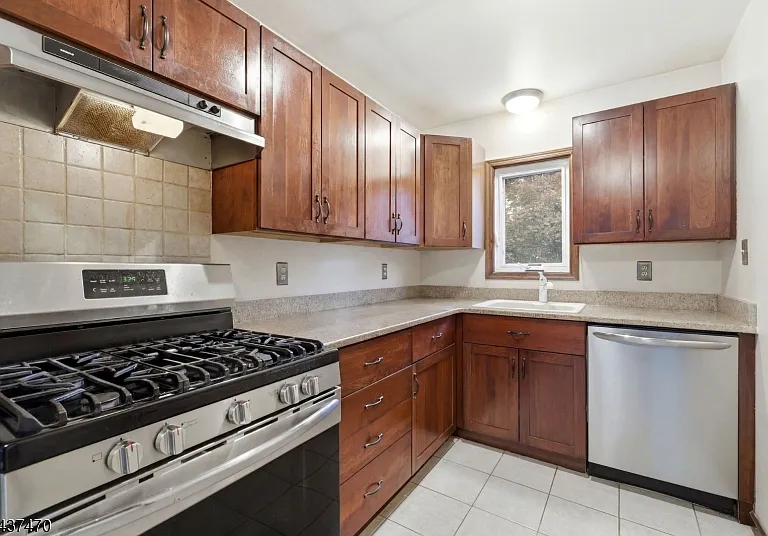 490 S Randolphville Rd — Photo 5