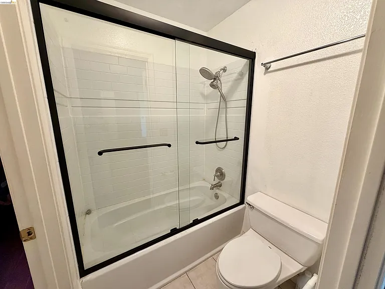 7 Goldmeadow Ct — Photo 26