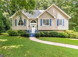 7825 Silversmith Ct, Cumming, GA 30028