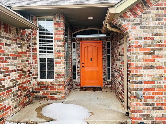 2nd image of 7713 Twin Oaks Dr