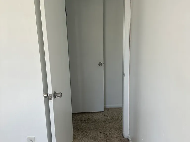 6913 Woodstream Ln — Photo 29