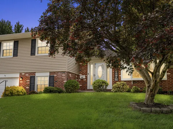 687 Cedarbrook Rd, Southampton, PA 18966