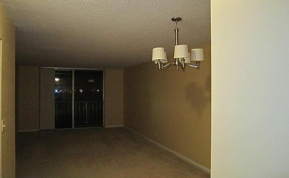 4th image of 480 Executive Center Dr #2