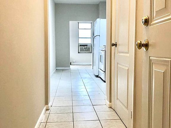 4th image of 25-52 34th St #2R