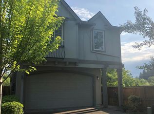 109 NE Stonebriar Ln, Hillsboro, OR 97124