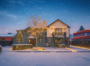 949 Fitzgerald Ave, Courtenay, BC V9N2R6