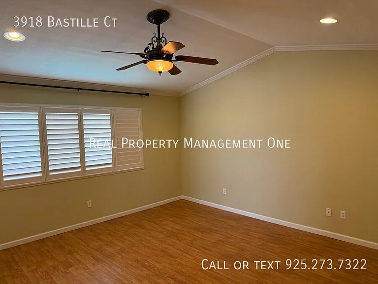 3918 Bastille Ct — Photo 24