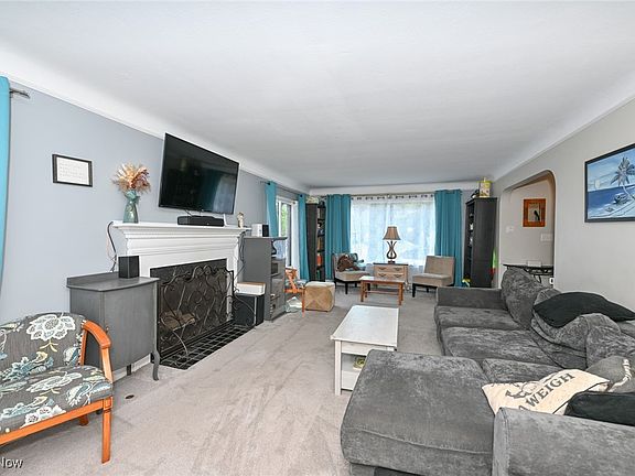 4th image of 9636 Parkland Dr