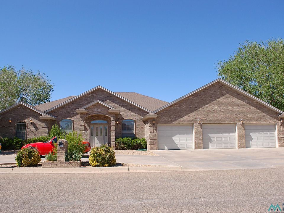 1st image of 1311 Oakwood Cir