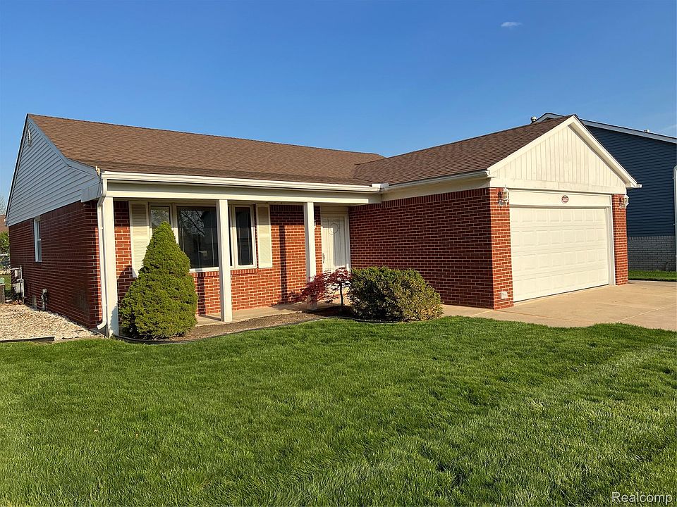 1st image of 24407 Westpointe St